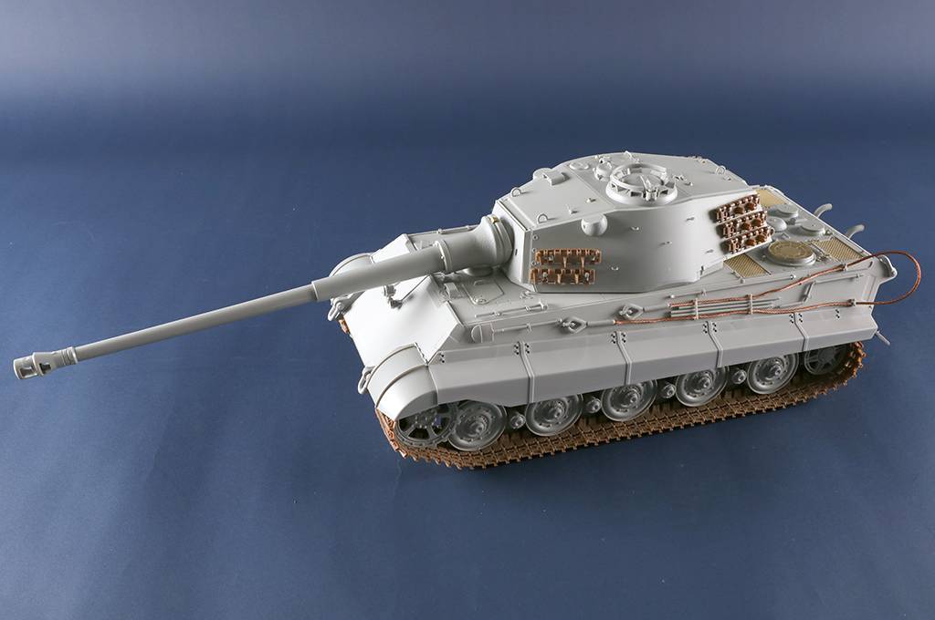 Pz.Kpfw.VI Sd.Kfz.182 Tiger II (Henschel 105mm) – Image 28