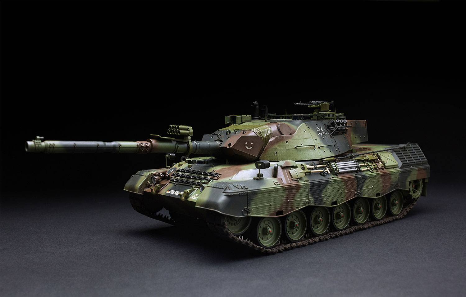 GERMAN MAIN BATTLE TANK LEOPARD 1 A5 – Image 21