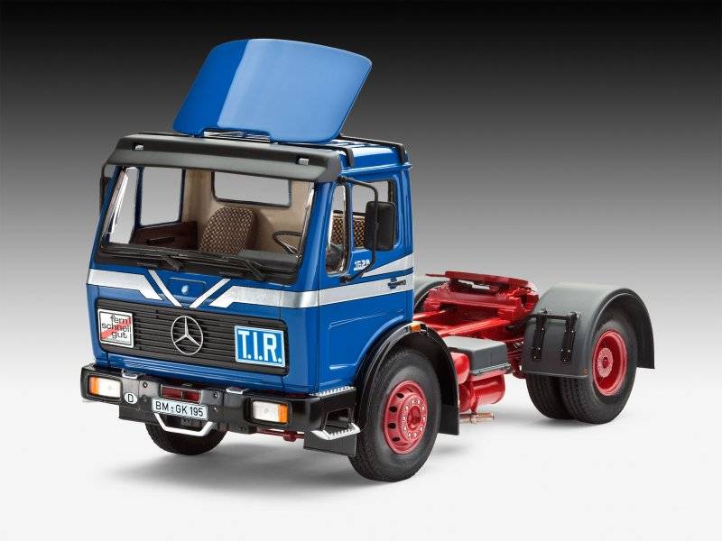 Mercedes Benz 1628 S with spoiler – Image 12