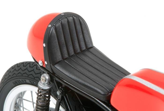 Honda RC166 GP Racer 1966 World Championship Winner – Image 8