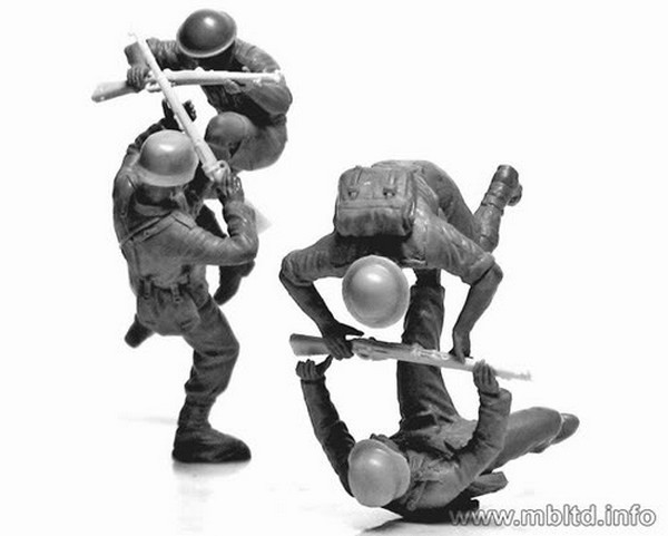 Hand –to-hand fight, British and German Infantry. Battles in north Africa. WWII era. Kit 1 – Image 3