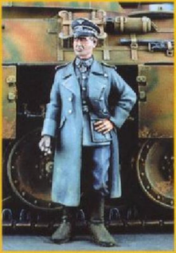 OFFICIER SS ALLEMAND EN MANTEAU 1944