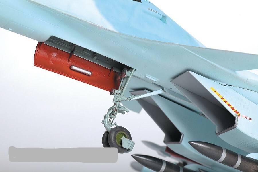 Russian Air Superiority Fighter Su-30SM Flanker H – Image 12