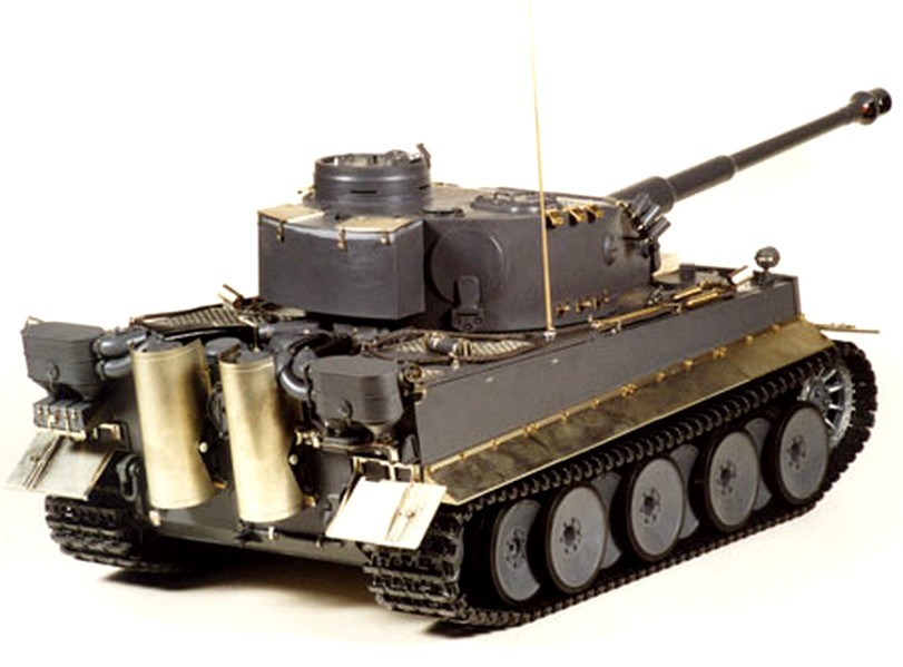 Pz.Kpfw. VI Ausf.E (Sd.Kfz.181) Tiger I – early version – Image 4