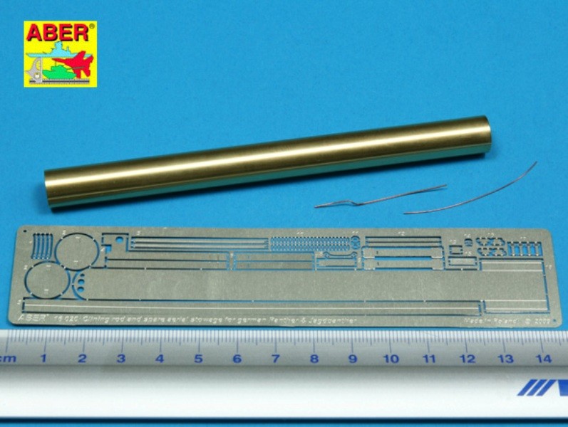 Cleaning rod et spare aerial storage Panther G Pzkpfw V Ausf G Sdkfz171 german medium tank – Image 2