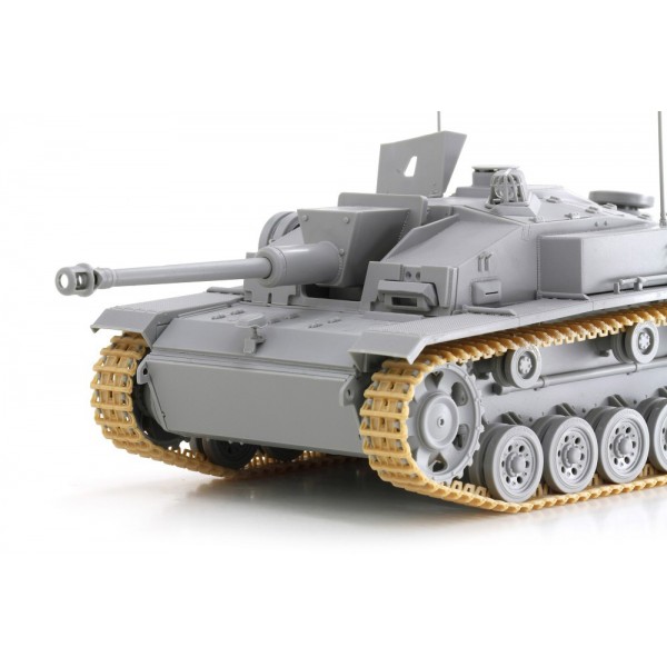 StuG. III F/8 Early Production Italy 1943 – Image 8