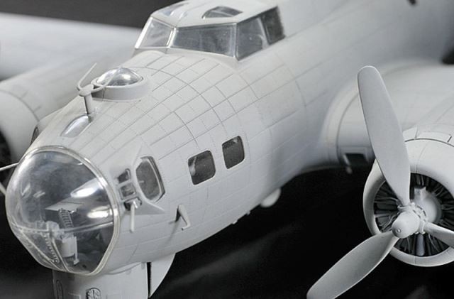 B-17G Flying Fortress Heavy Bomber – Image 5