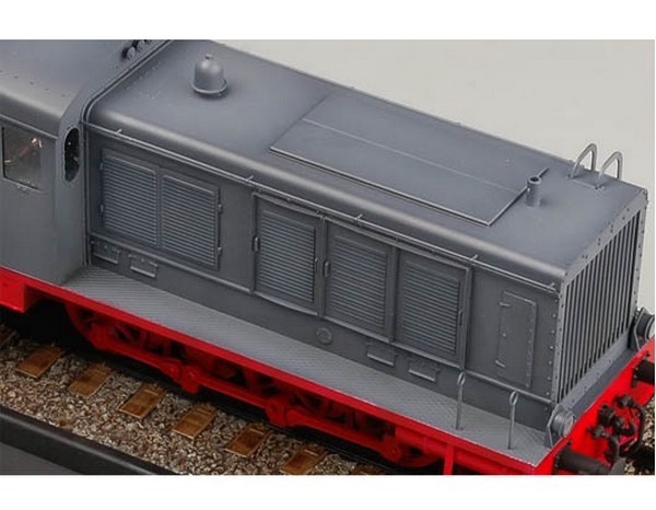 German WR 360 C12 Locomotive – Image 4