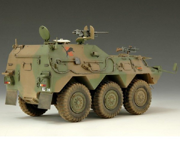 JGSDF Command post Car Type 82 – Image 5