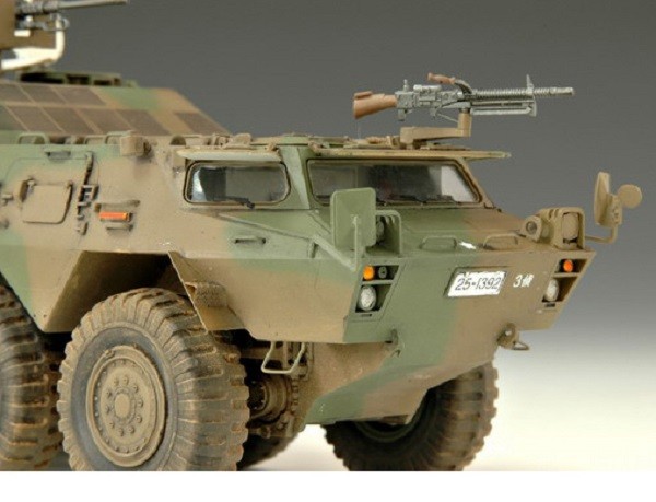JGSDF Command post Car Type 82 – Image 7