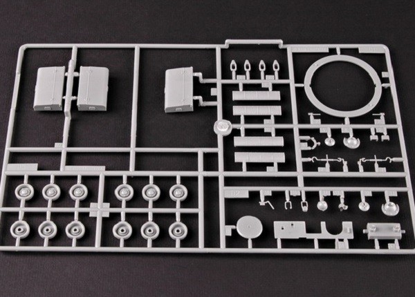 KV-I (model 1941)/KV Small Turret Tank – Image 13