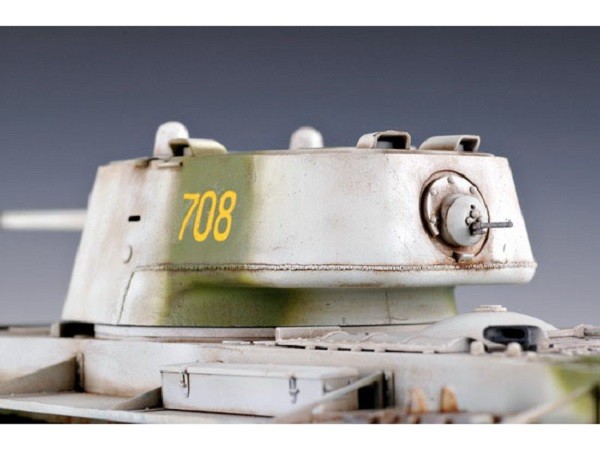 Russia KV1 Model 1942 Heavy Cast Turret Tank – Image 7