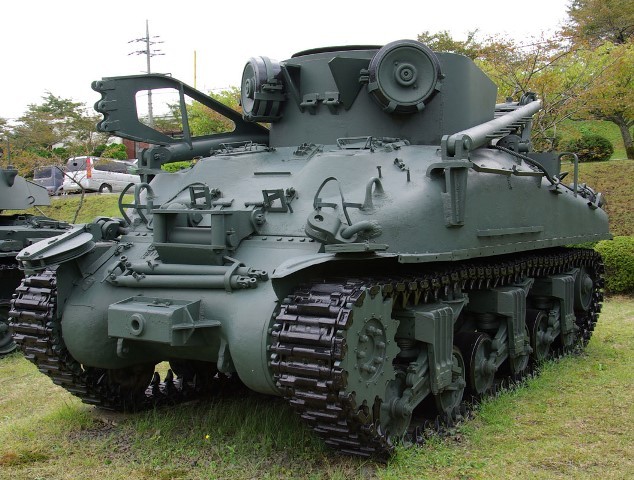 U.S. Tank Recovery Vehicle M32B1 – Image 20