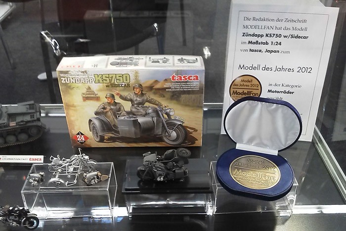 GERMAN MOTORCYCLE ZUNDAPP KS750 w/SIDECAR – Image 8