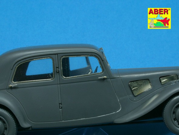 Citroen Traction 11CV Staff Car – Image 5