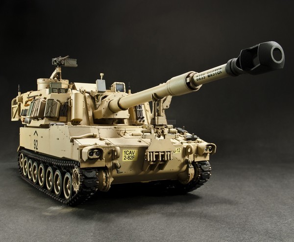 M109A6 Howitzer Paladin – Image 2
