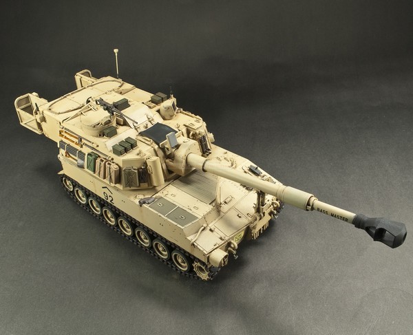 M109A6 Howitzer Paladin – Image 6