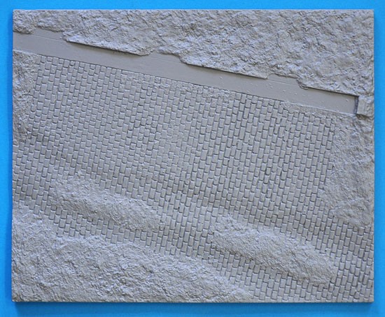 DIORAMA w/BRICK WALL – Image 7
