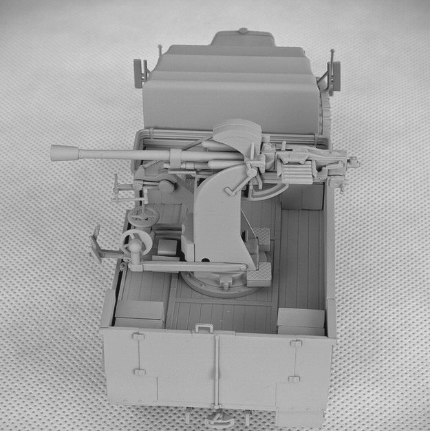Einheitsdiesel w/ 3.7 cm Breda – Image 4