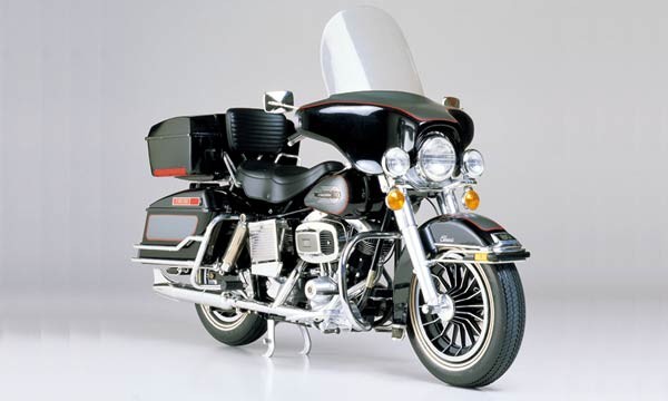 Harley Davidson FLH Classic - Black – Image 2