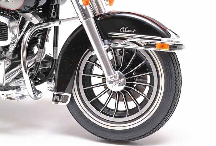 Harley Davidson FLH Classic - Black – Image 4