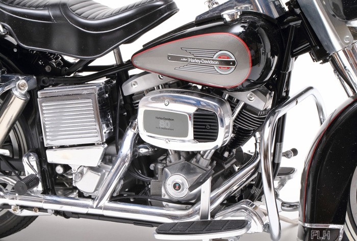 Harley Davidson FLH Classic - Black – Image 5