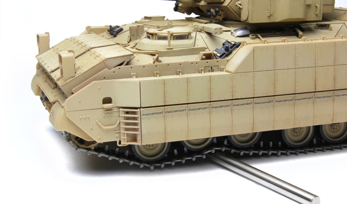 U.S. INFANTRY FIGHTING VEHICLE M2A3 BRADLEY W/BUSK III – Image 12