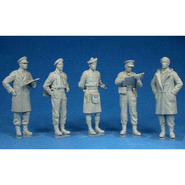 BRITISH OFFICERS – Image 4