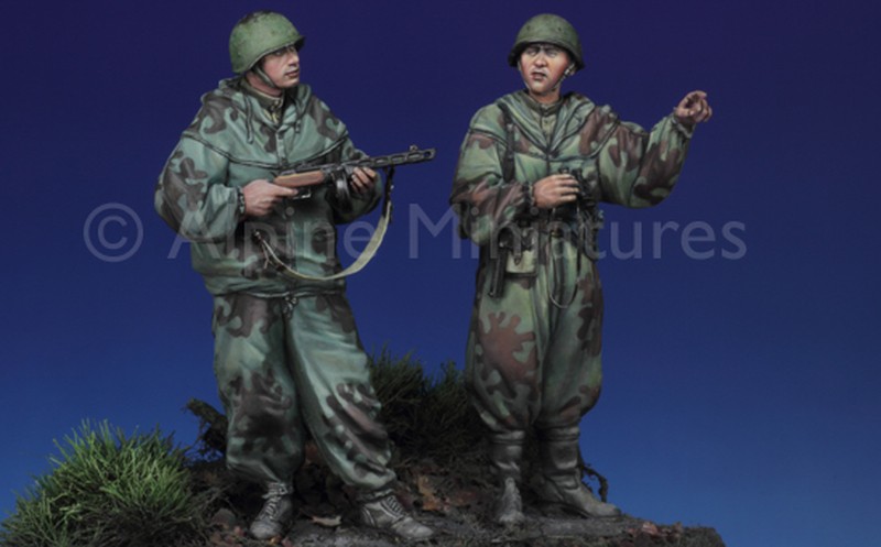 WW2 RUSSIAN SCOUT SET 2 FIGURINES