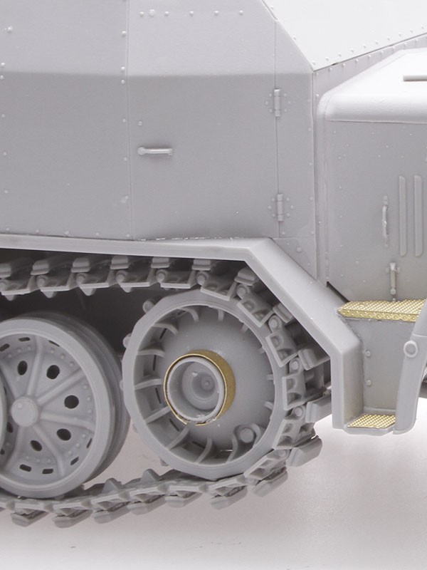 3.7cm FlaK 43 auf Sd.Kfz.7/2 – Image 6