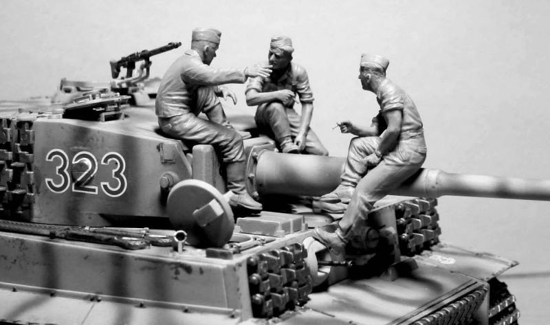 German Tankmen WWII era – Image 3