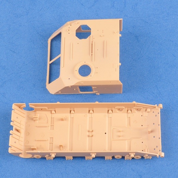 GCT 155mm AU-F1 SPH Based on T-72 – Image 5