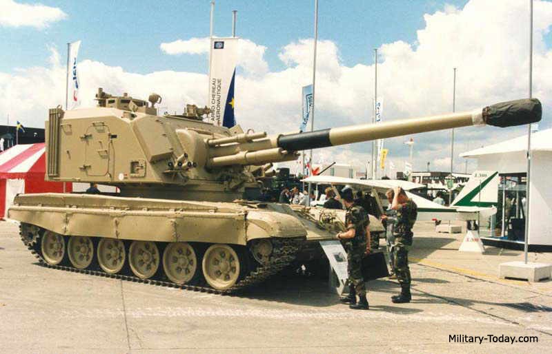 GCT 155mm AU-F1 SPH Based on T-72 – Image 11