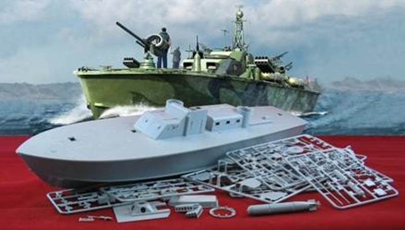 US Navy Elco 80' Motor Patrol Torpedo Boat Late Type – Image 3