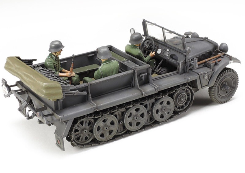 German 1 Ton Half-Track Sd.Kfz.10 – Image 3