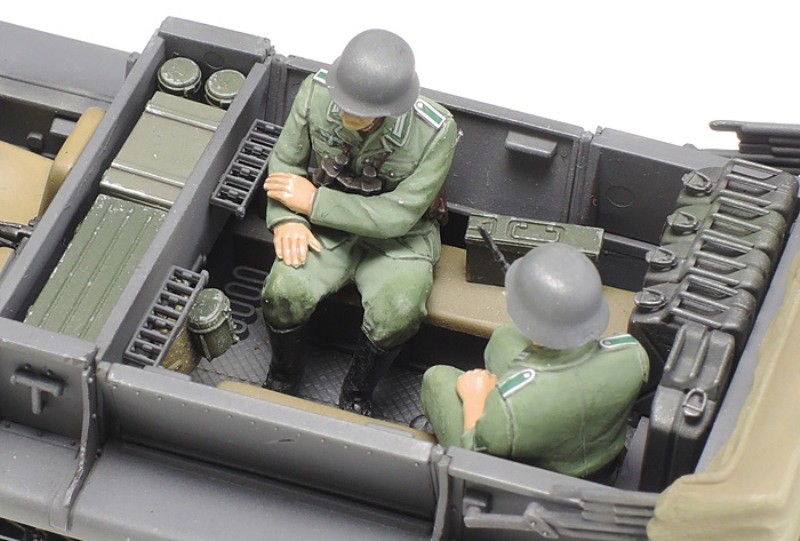 German 1 Ton Half-Track Sd.Kfz.10 – Image 4
