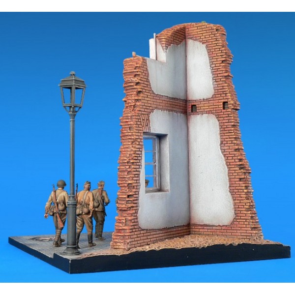 INFANTRY IN THE CITY – Image 11