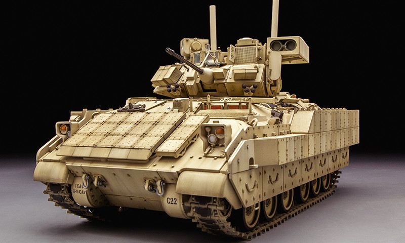 U.S. CAVALRY FIGHTING VEHICLE M3A3 BRADLEY w/BUSK III – Image 2