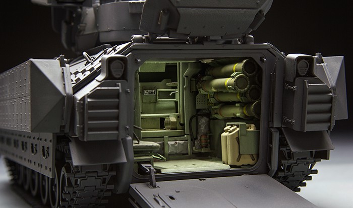 U.S. CAVALRY FIGHTING VEHICLE M3A3 BRADLEY w/Busk III INTERIOR SET – Image 5