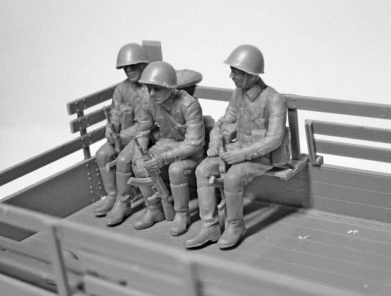Soviet Army Servicemen (1979-1991) – Image 3