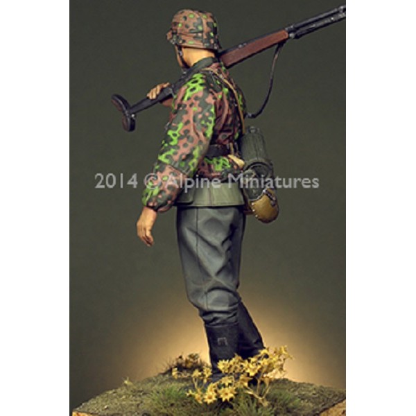 German Infantry with PzB 39 – Image 3