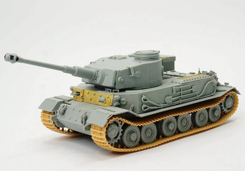 Sd.Kfz.181 Panzerkampfwagen VI(P) w/Zimmerit – Image 3