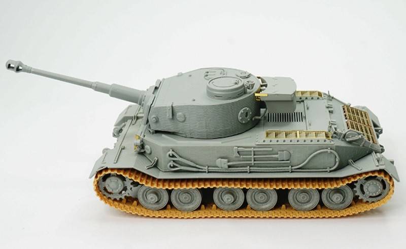 Sd.Kfz.181 Panzerkampfwagen VI(P) w/Zimmerit – Image 6