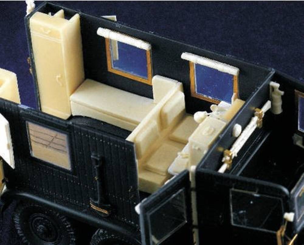 Einheitsdiesel Kfz. 61 Funkkraftwagen (Heavy Radio Van) conversion set – Image 11