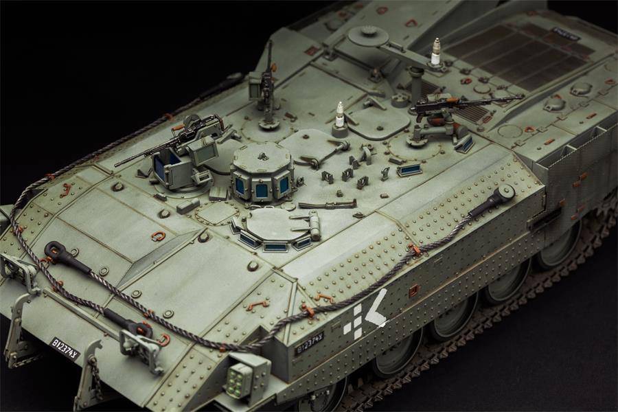 Israel heavy armoured personnel carrier Achzarit Late – Image 10