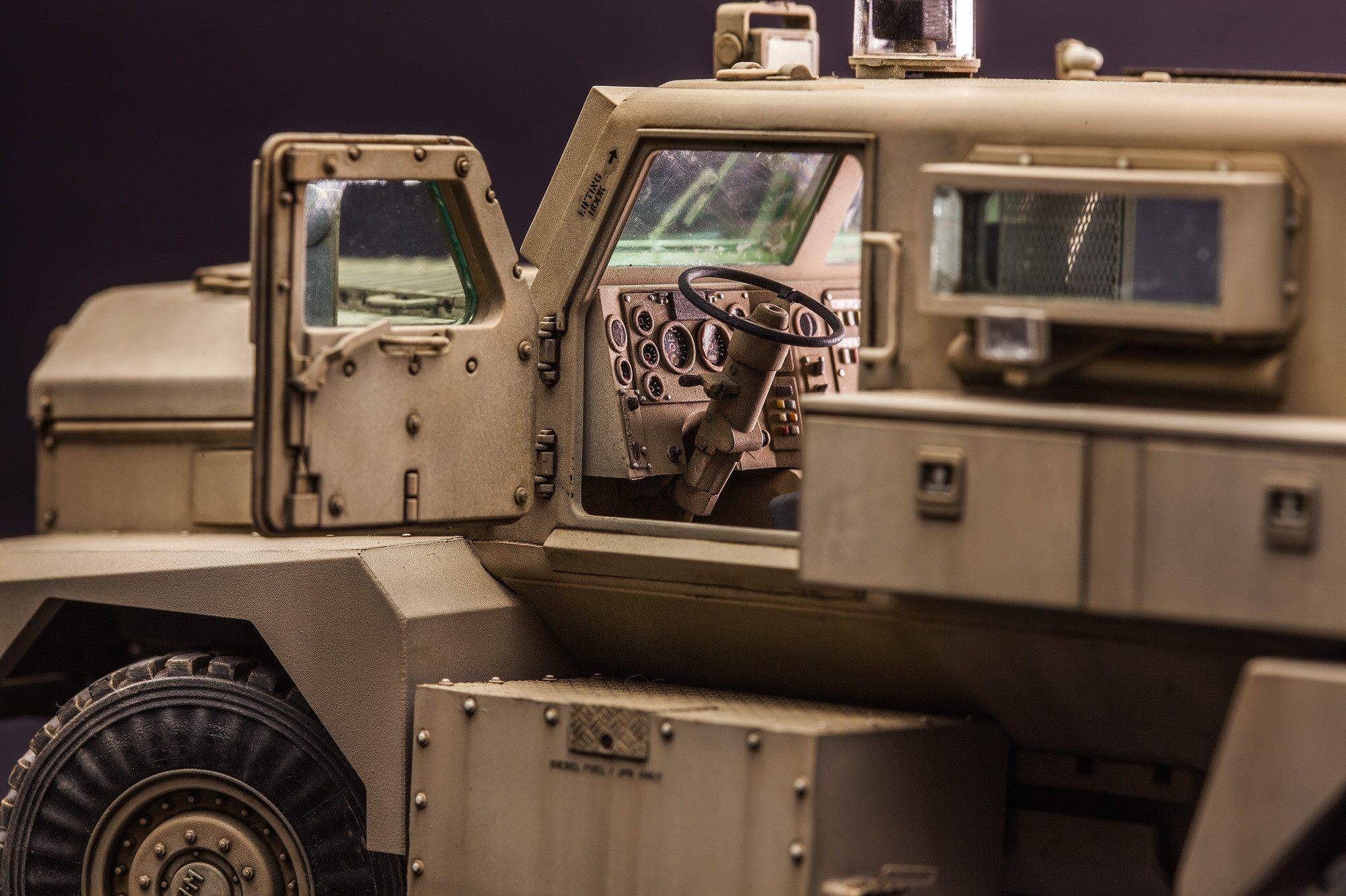 US COUGAR 6x6 MRAP Vehicle – Image 8