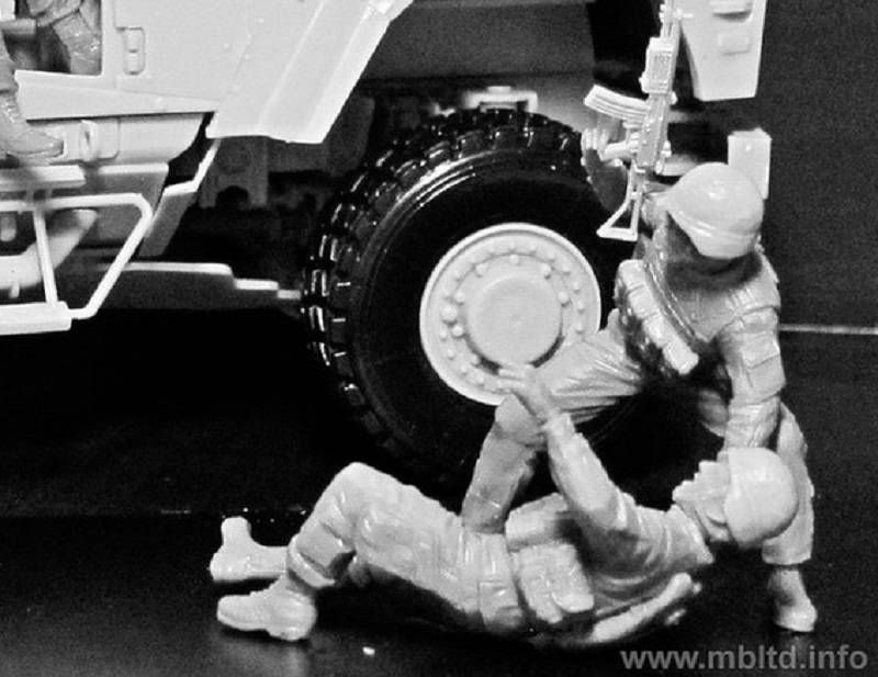 Man Down! US Modern Army, Middle East, Present day – Image 4