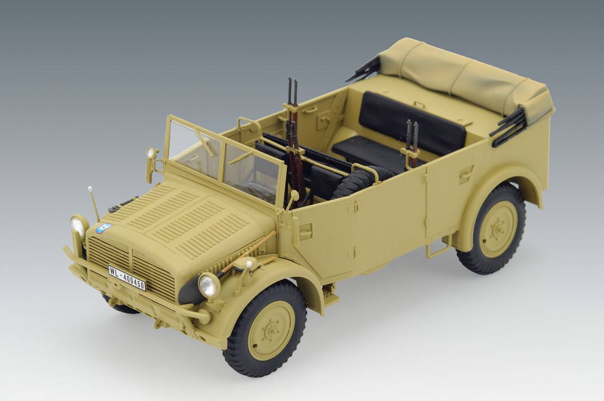 Horch 108 Typ 40 WWII German Personnel Car – Image 12