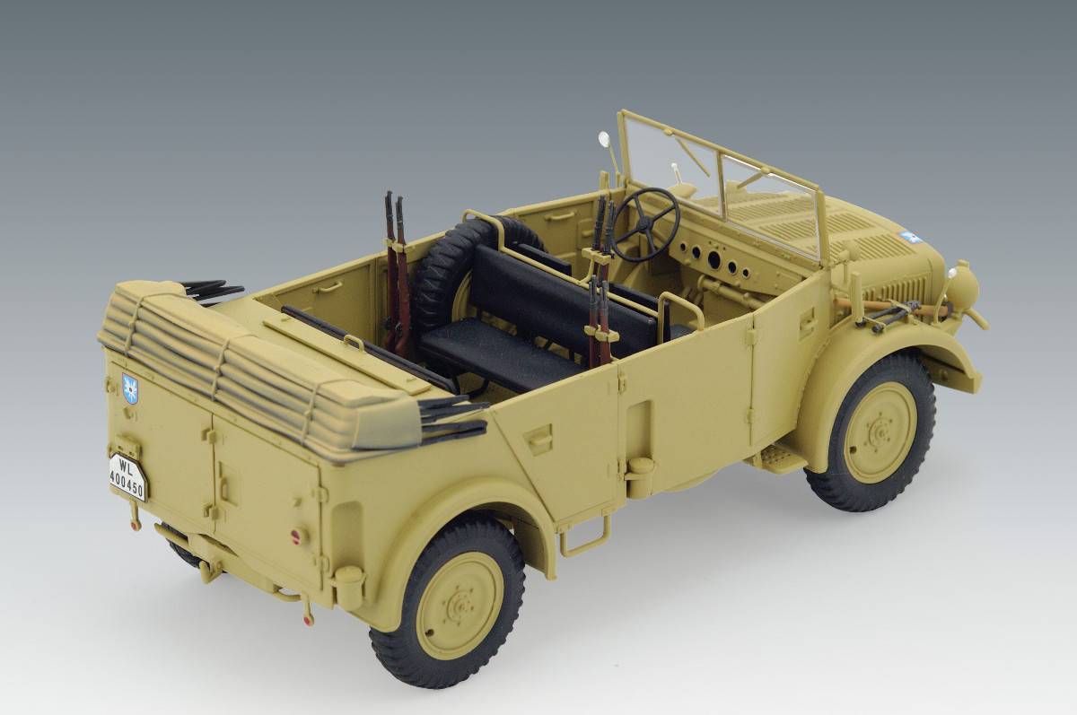 Horch 108 Typ 40 WWII German Personnel Car – Image 13