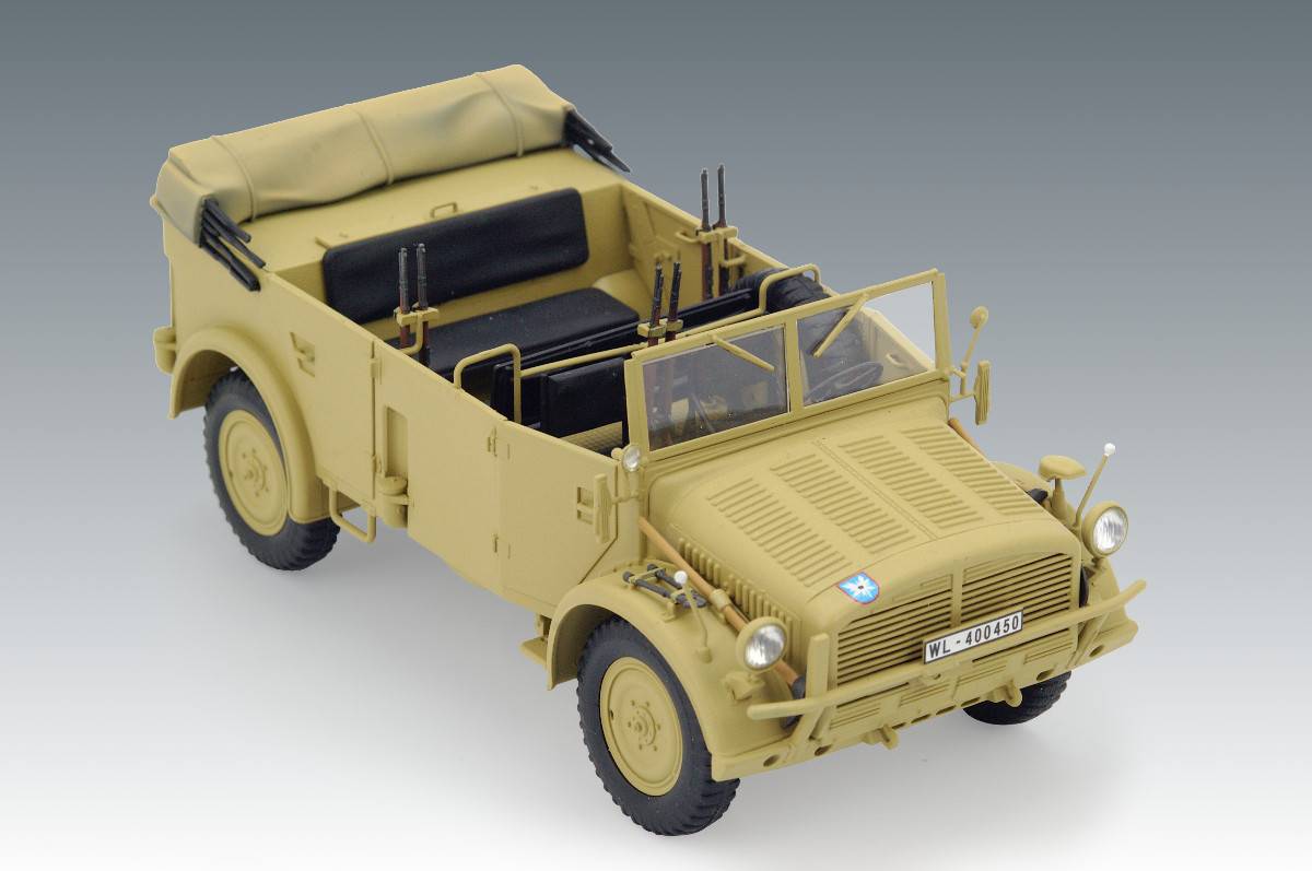 Horch 108 Typ 40 WWII German Personnel Car – Image 14